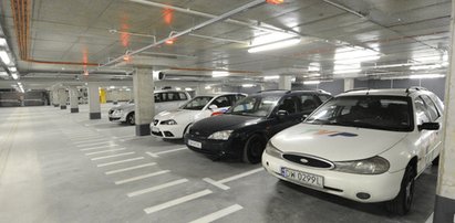 Zabrakło miejsc na nowym parkingu! Wrocław porzebuje ich więcej