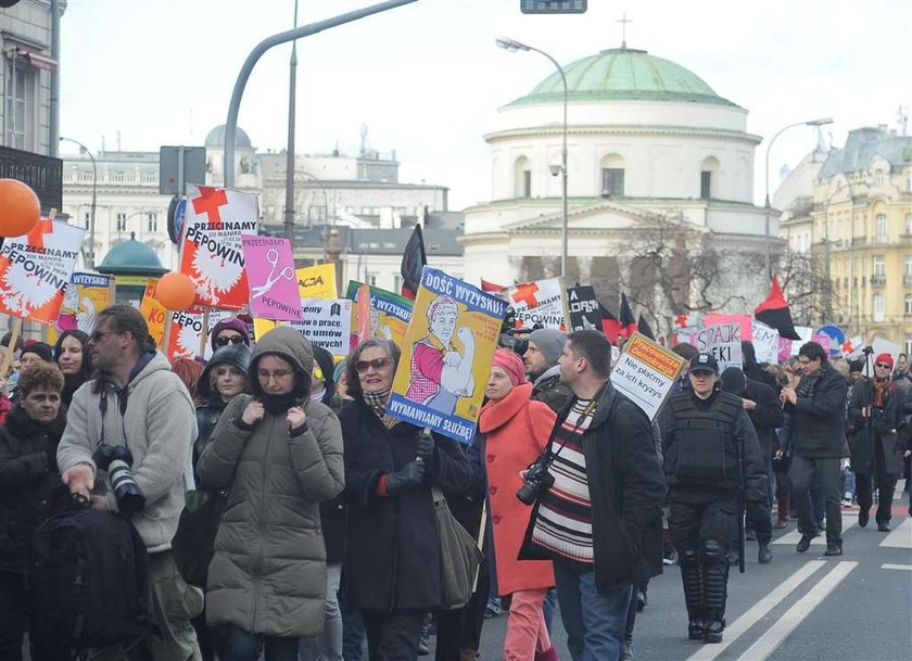 Manifa atakuje Tuska i Kościół. DUŻO ZDJĘĆ!