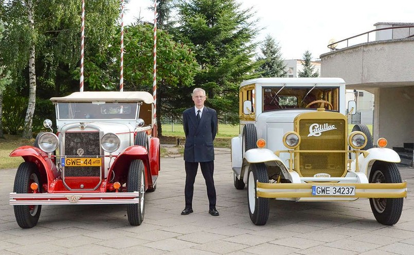 Replika CWS T1, Ludwik Rożniakowski oraz zbudowany przez niego Cadillac Imperial