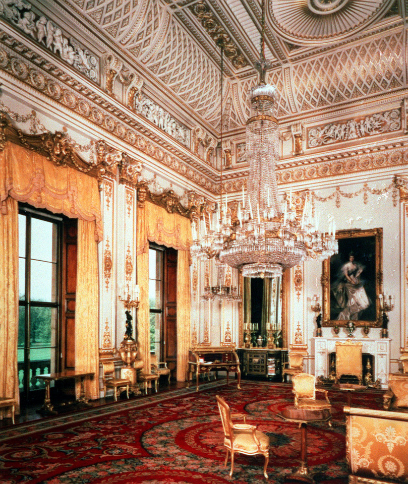 Wnętrza Pałacu Buckingham: White Room (biały pokój)