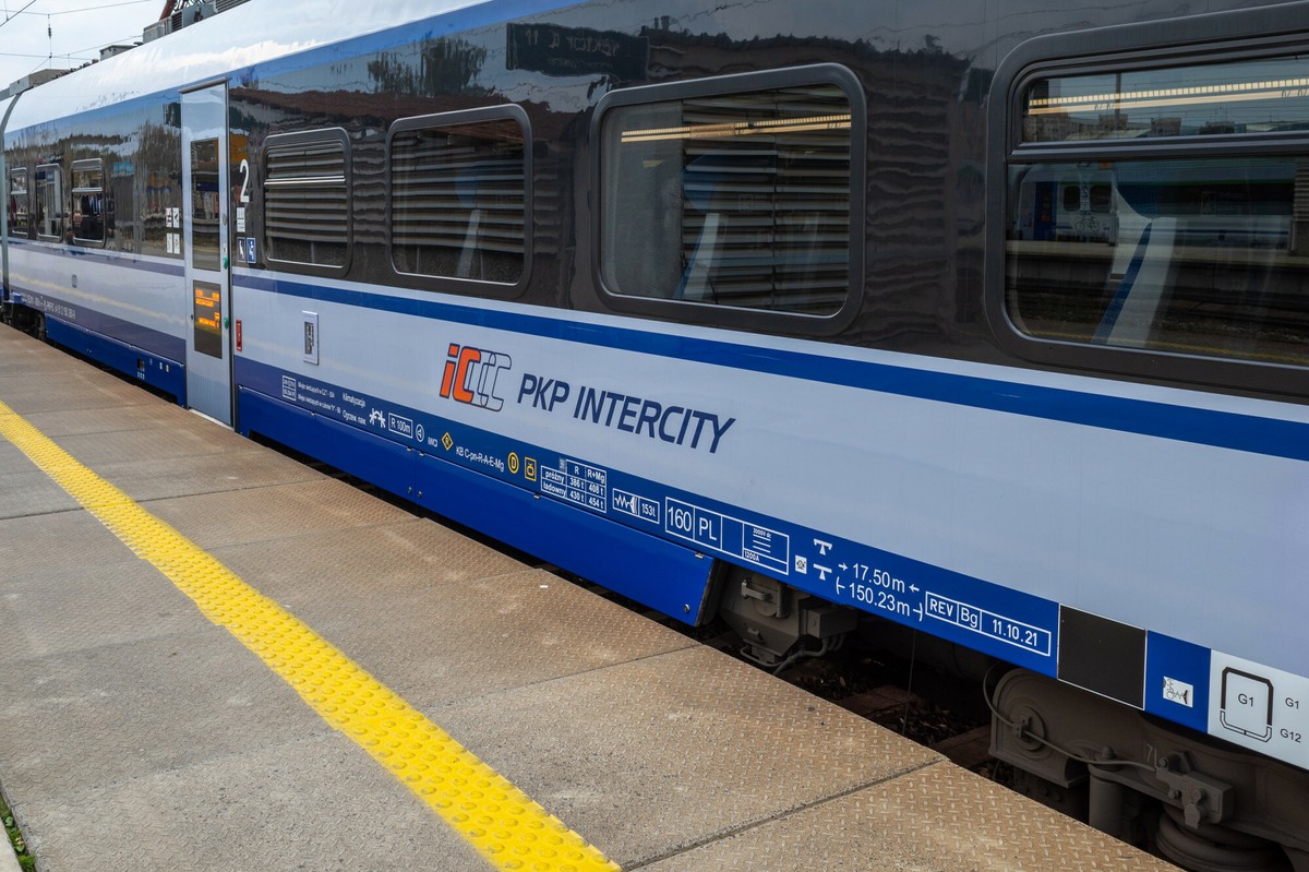 PKP Intercity reaguje na sytuację pogodową. Wstrzymany ruch pociągów między Czechami a Polską
