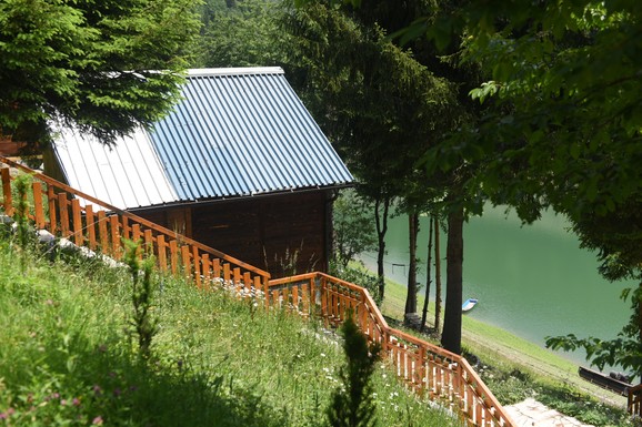 Čovek pomerio kuću 76 metara zbog auto-puta! Nije hteo da je sruši, odbio odštetu države: Evo kako je uspeo da preseli celu zgradu
