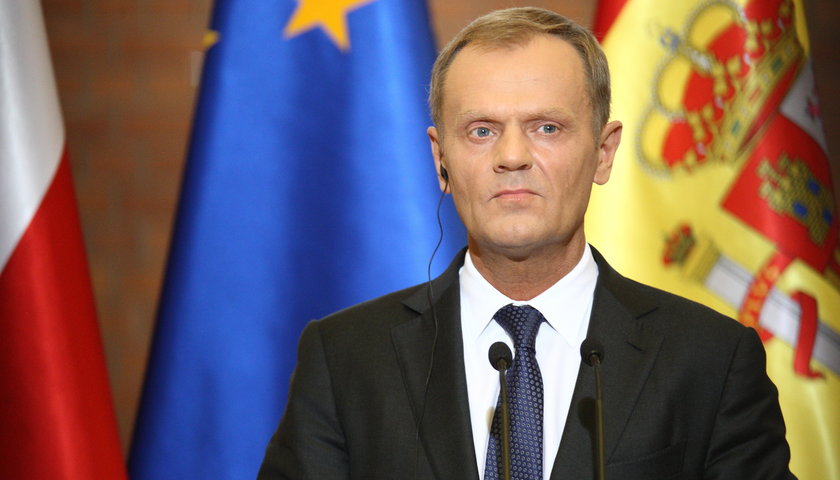 Tusk: Trzeba przywrócić kontrolę granic