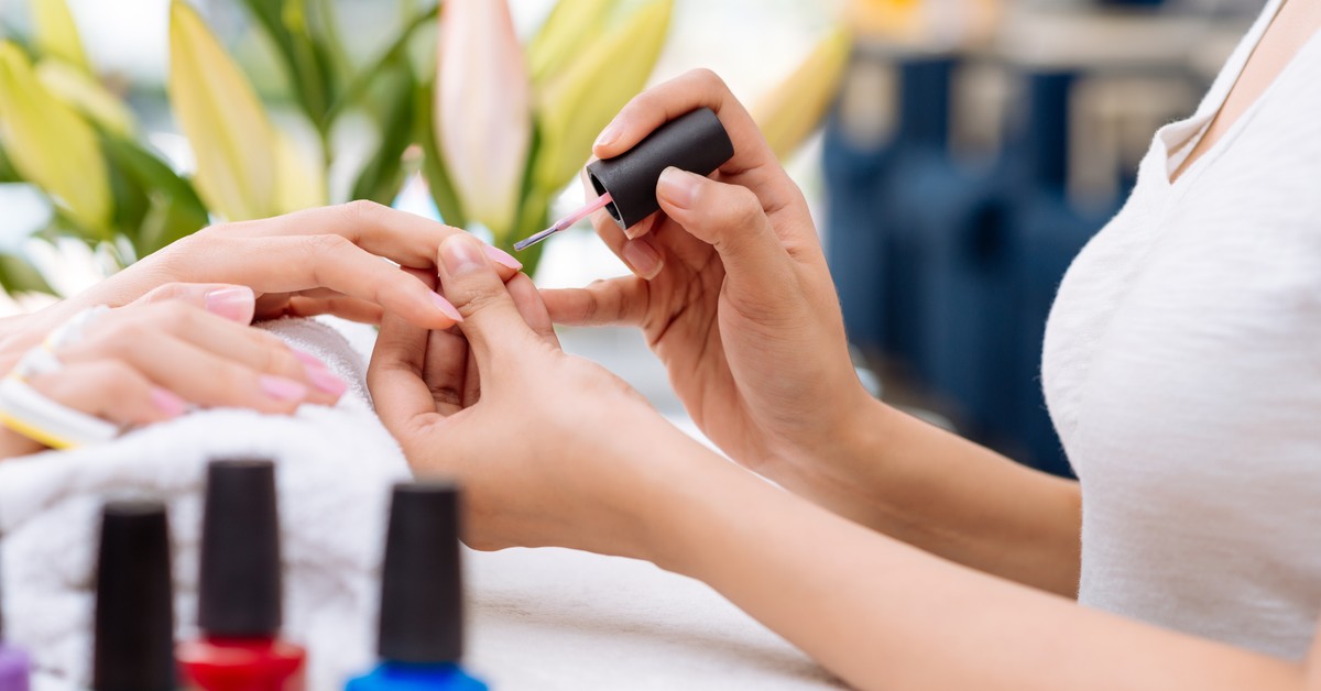 Branża beauty tonie w długach. Sylwester i karnawał mogą być dla niej szansą