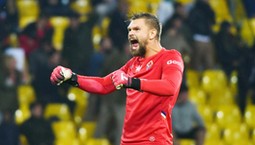 Drągowski wrócił do Ekstraklasy. Reprezentant Polski nowym bramkarzem Widzewa Łódź