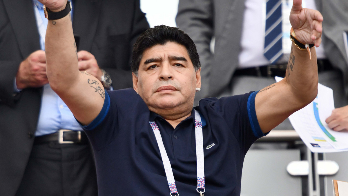Były znakomity piłkarz stanowczo wyparł się ostatnich wypowiedzi, w których skrytykował Lionela Messiego. Tym razem Diego Maradona zapewniał, że gwiazdor FC Barcelona jest najlepszym zawodnikiem świata.