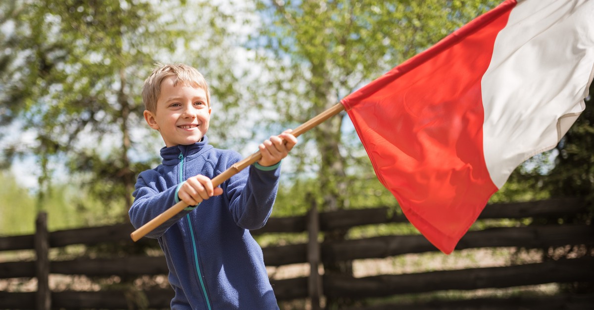 Młodzi Polacy sceptyczni wobec sojuszy. "Pamiętają raczej kryzys świata zachodniego"