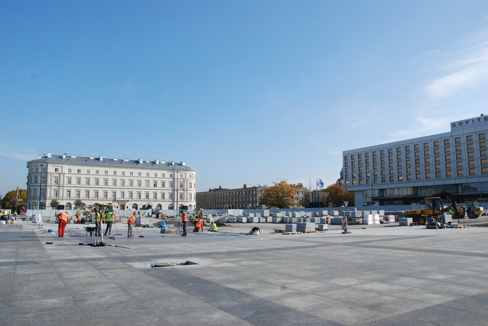 Prace na pl. Piłsudskiego idą zgodnie z harmonogramem,
fot. Mazowiecki Urząd Wojewódzki