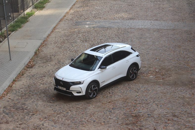 DS 7 Crossback 1.6 225 KM Performance Line