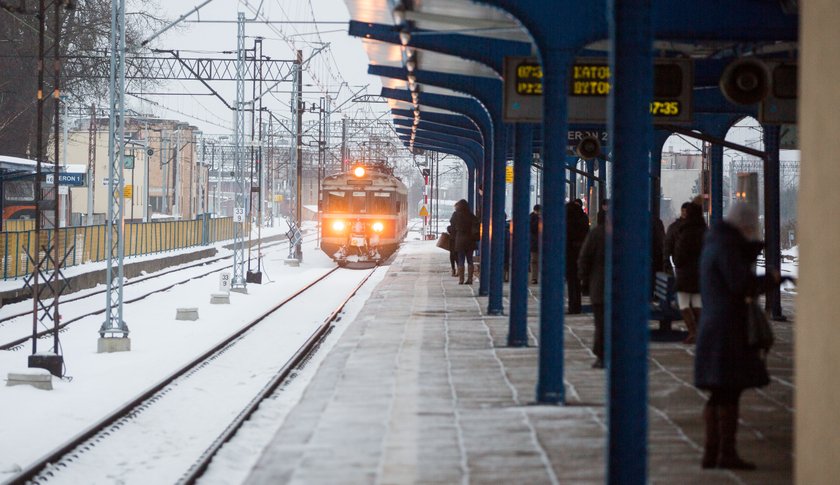 Pasażerowie czekają na zniżki