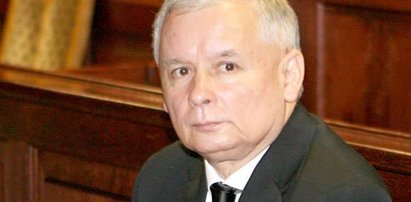 Kaczyński schudł 11 kilo. Musiał zmienić garnitur