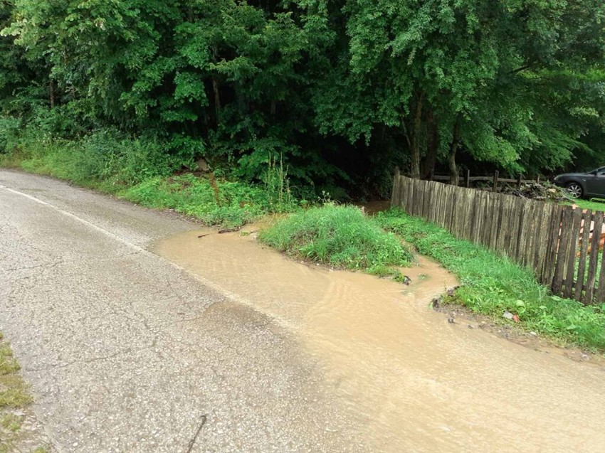 Brankovina kompleks, zapušeni propust izaziva poplavu