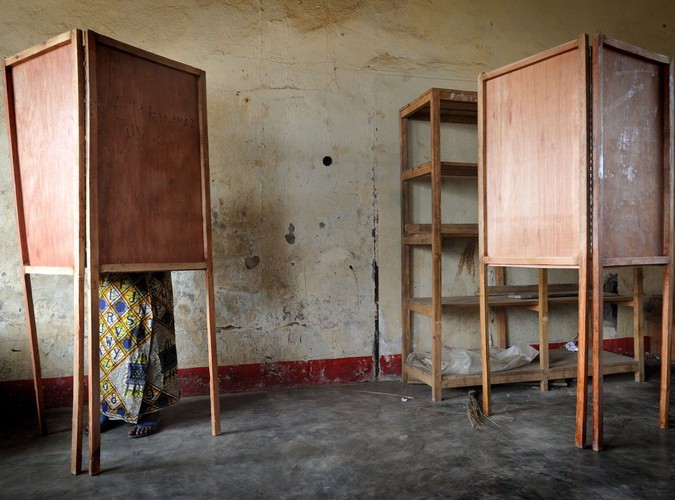 Głosowanie w wyborach w Burundi