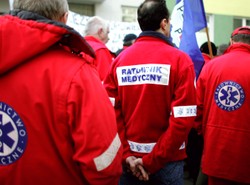 Łódzkie pogotowie wysyła ankiety... zmarłym