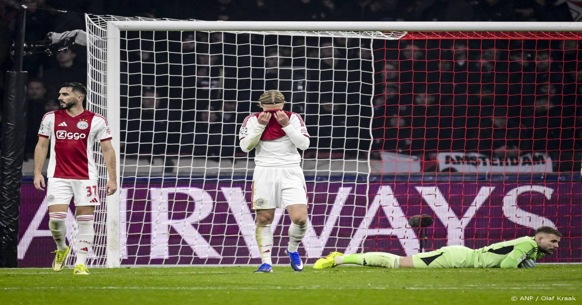 Ajax-uitgeschakeld-in-de-Champions-League-1-2-thuisnederlaag-tegen-Olympiakos