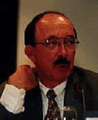 Profesor Dale Mortensen