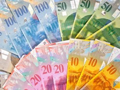 Szwajcarzy nie chcą pieniędzy za darmo. Odrzucili wpisanie do konstytucji dochodu podstawowego