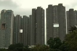 Dlaczego wieżowce w Hongkongu mają dziury? "Wszystko przez smoki"