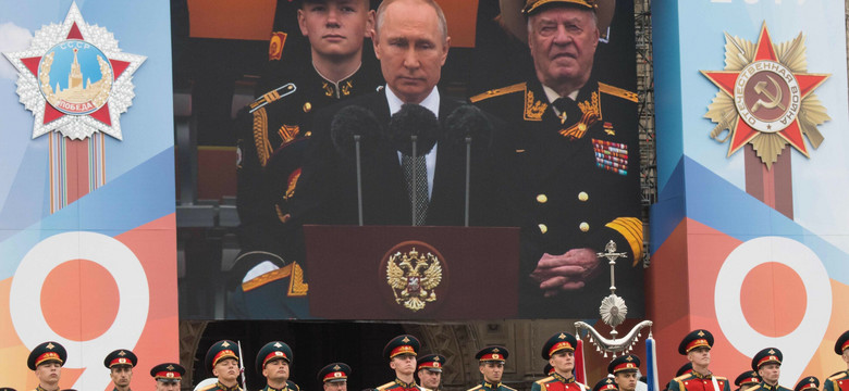 Końca tego szaleństwa nie widać. Putin szuka pieniędzy na wojnę i podnosi budżet na "tajne wydatki". Rosja pogrąży się sama