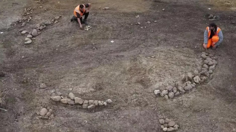 W Anglii zneleziono 11 szkieletów bez głów. Były w innych miejscach fot. Oxford Archeology