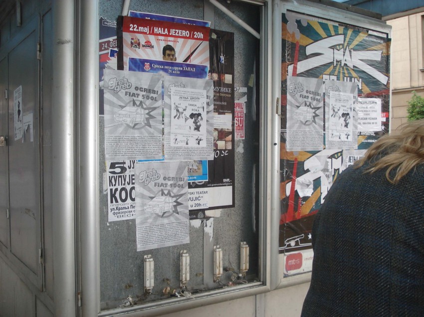 Plakati protiv „Fijata“ izlepljeni po celom gradu