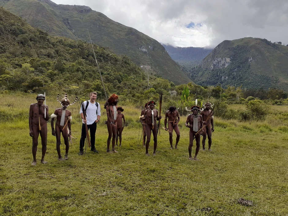 Zoranov sin  Zoro sa pripadnicima Deni trajba