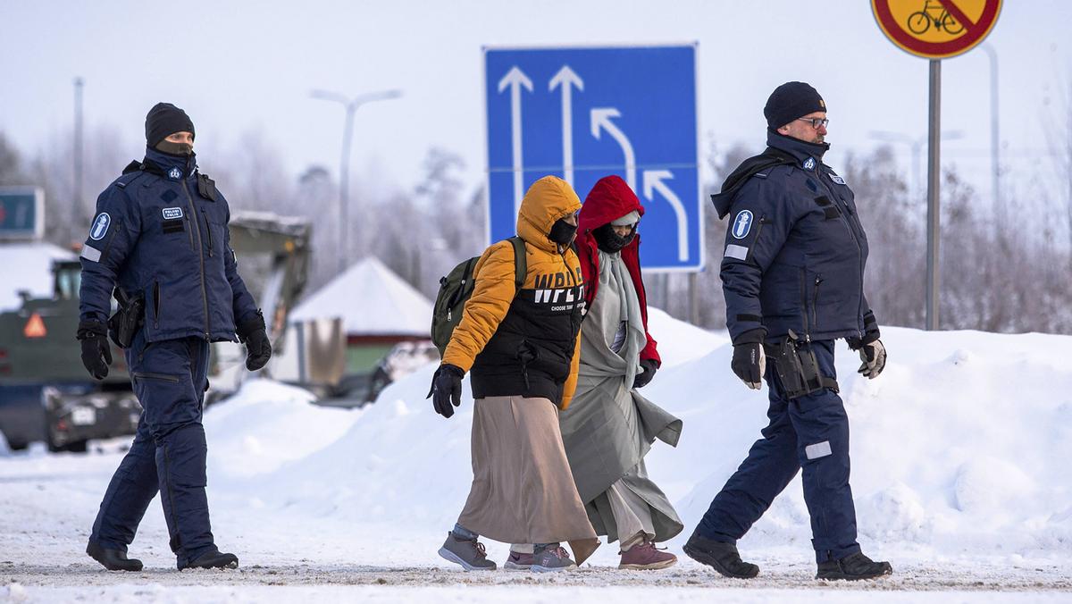 Finlandia zamknęła przejścia graniczne na swojej granicy z Rosją.