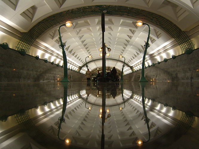 Najpiękniejsze stacje metra