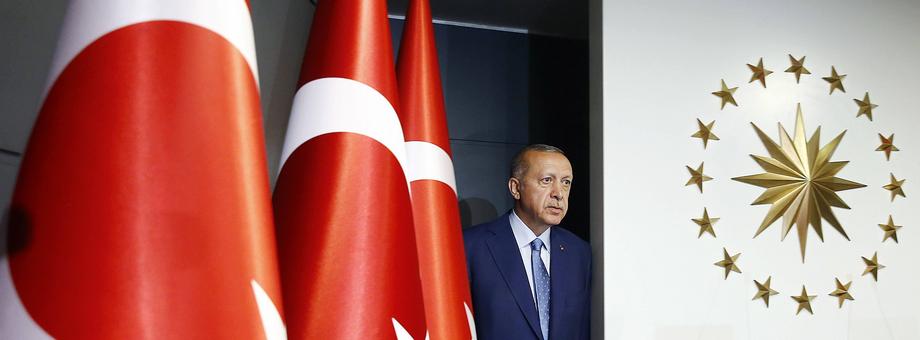 Recep Tayyip Erdogan potwierdził dominację na scenie politycznej w Turcji