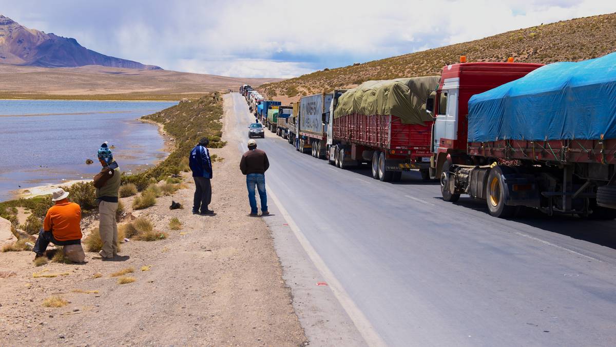 Korek na granicy Chile-Boliwia - zdj. ilustracyjne