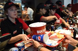 AmRest kupuje w Niemczech bary KFC za 46 mln zł. Spółka daje nieźle zarobić