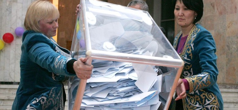 Wybory w Kazachstanie: Frekwencja 89,9 proc., poparcie 95,5 proc.