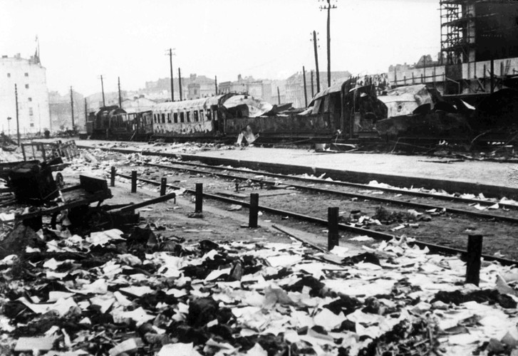 Upadek Warszawy we wrześniu 1939 roku. ARCHIWALNE ZDJĘCIA