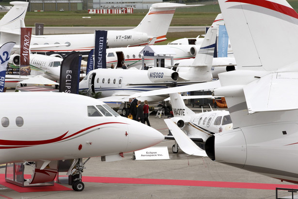 Najnowsze produkty i usługi dla przemysłu lotniczego prezentowane są na ponad 40 tys. metrów kwadratowych przestrzeni wystawowej. Obejrzeć można ponad 50 samolotów biznesowych.