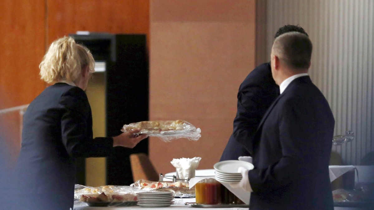 Ugostitelji ozbiljno zabrinuti! Troškovi rastu brže od prihoda: Ovi radnici imaju plate i do 2.000 evra