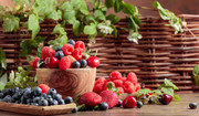  10 powodów, dla których warto jeść owoce jagodowe 