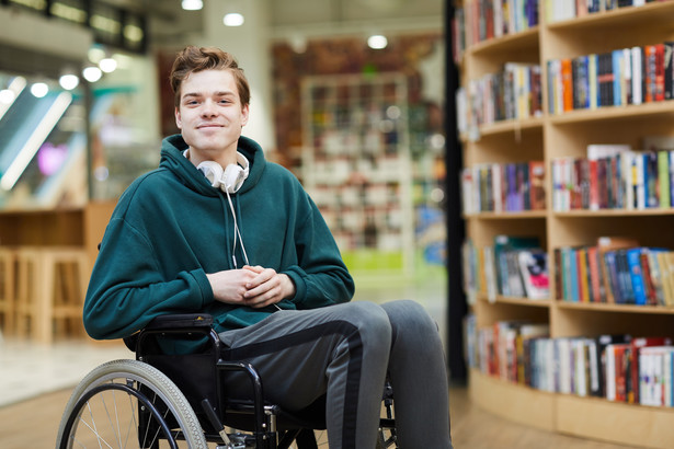 Osoby niepełnosprawne mogą otrzymać dofinansowanie do nauki w szkole wyższej