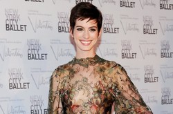 Anne Hathaway dziewczyną o niskiej samoocenie