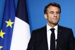 Emmanuel Macron w Brukseli: Nie ustąpię przed przemocą
