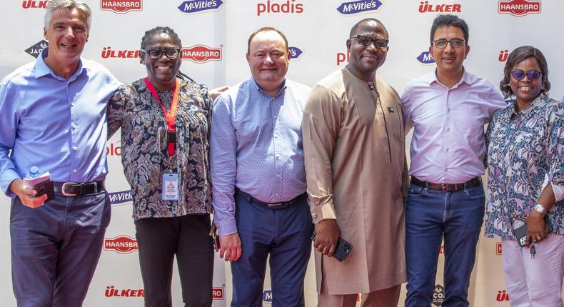 L-R: Tim Brett, Managing Director, WEEM; Itohan Oyediran, Supply Chain Director, pladis Foods Nigeria; Stephen Gunn, Controller Finance, WEEM; Ayoola Raji, Director HR, pladis Foods Nigeria, Abhishek Sharma, Country General Manager, pladis Foods Nigeria; and Mosunmola Oloyede, Director Finance, pladis Foods Nigeria, at the unveiling of the announcement of change of legal name and branding to pladis Foods Nigeria Limited recently