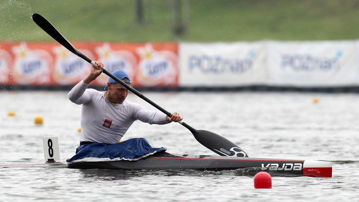 Rafał Rosolski awansował do półfinału w rywalizacji K1 na 1000 m. W swoim wyścigu eliminacyjnym Polak zajął czwarte miejsce z czasem 3.37,700.