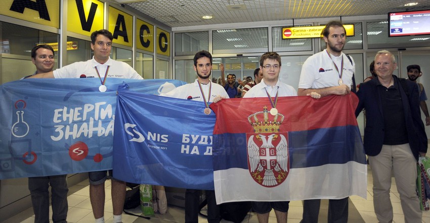 Mladi hemičari osvojili četiri medalje u Azerbejdžanu Foto: V.Lalić