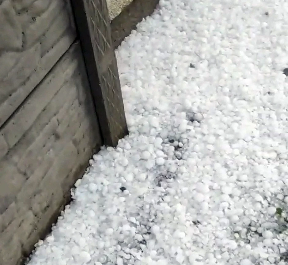 Grad veličine oraha napravio veliku štetu