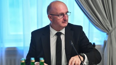 Afera wizowa w MSZ. Piotr Wawrzyk przerywa milczenie