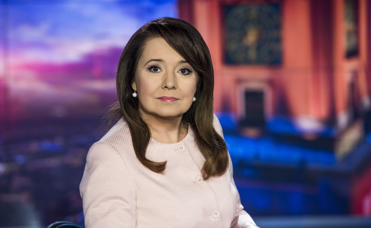 Danuta Holecka prowadząca "Wiadomości" TVP