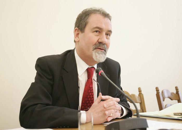 Wicemarszałek Senatu Jan Wyrowiński - 27 tys. zł premii za pracę w Prezydium Senatu w 2012 roku