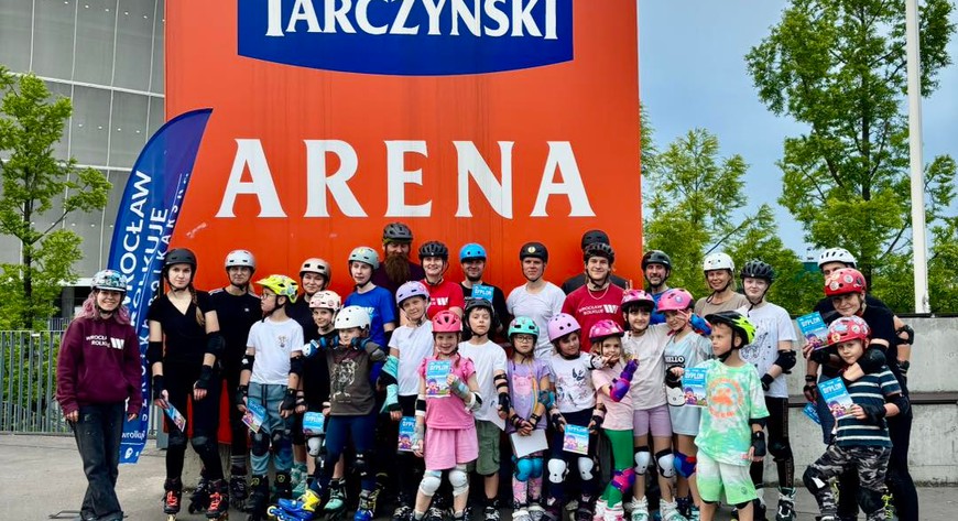 Tarczyński Arena to nie tylko murawa, ale też esplanada i niezwykle popularne w mieście rolkowisko. 