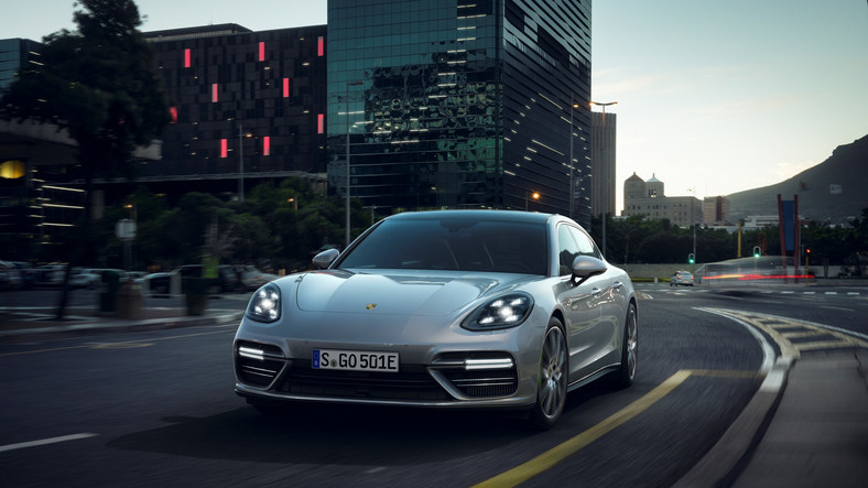 Porsche Panamera Turbo S E-Hybrid