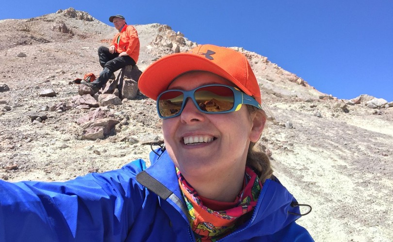 Ewa Wachowicz na szczycie Ojos del Salado
