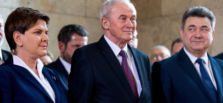 Minister Tchórzewski zaprzecza informacjom o swej dymisji